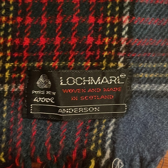 Vintage plaid wool scarf - Picture 3 of 3